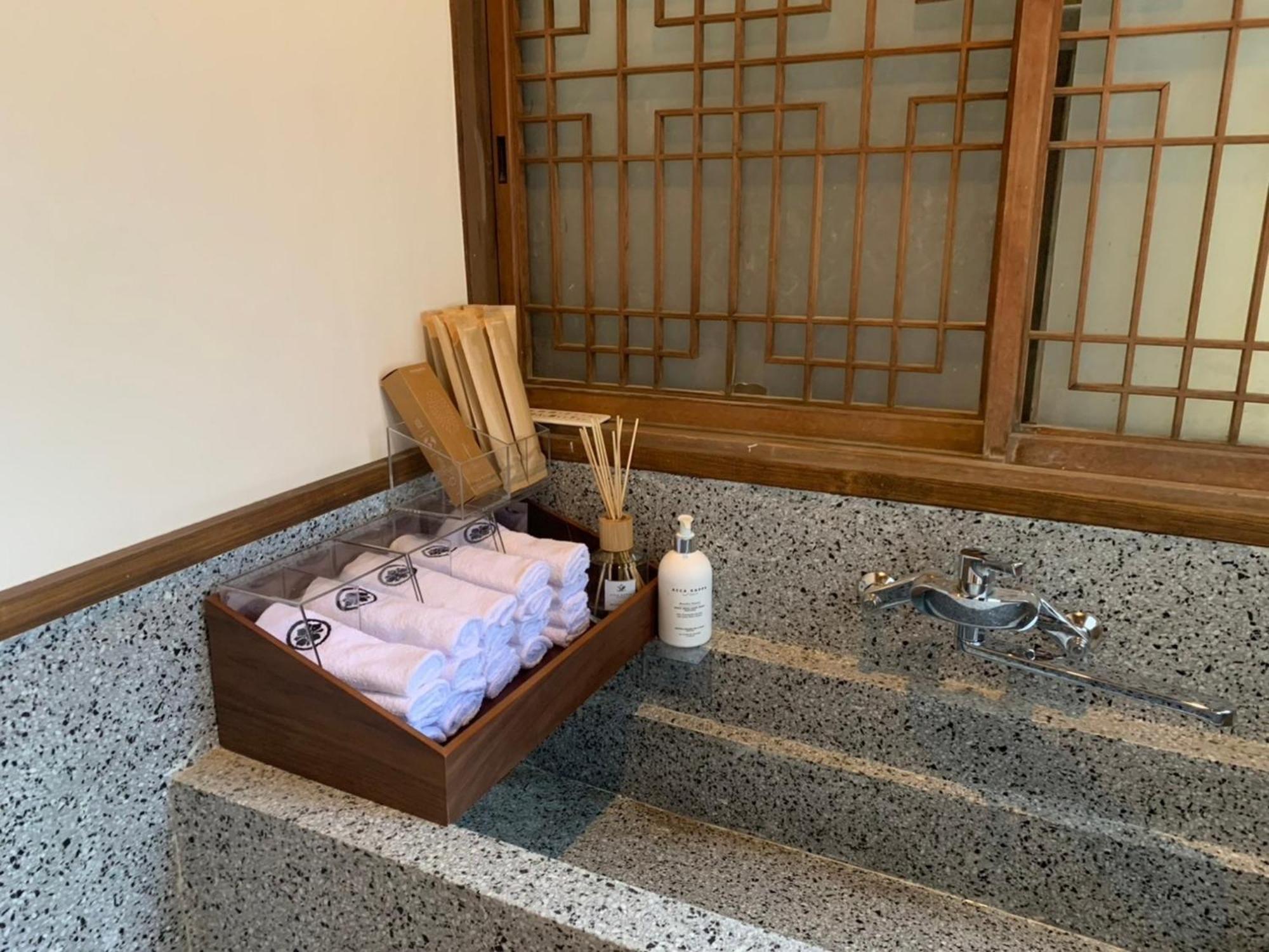 Shiseki Ryokan Kagetsu Taishoukan - Vacation Stay 48528V Takeo Exterior photo